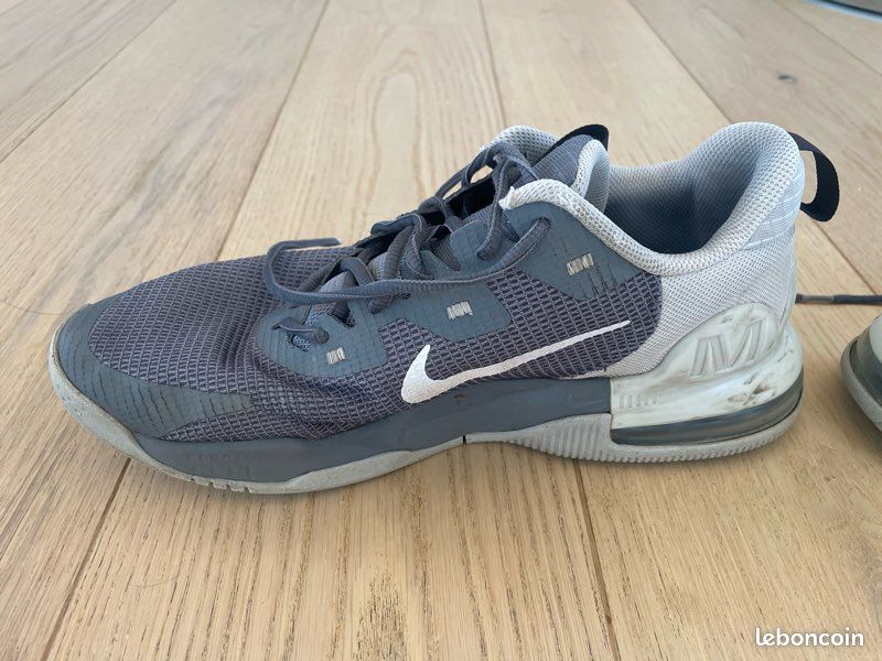 Baskets Nike Air Max taille EUR 42 US Chaussures