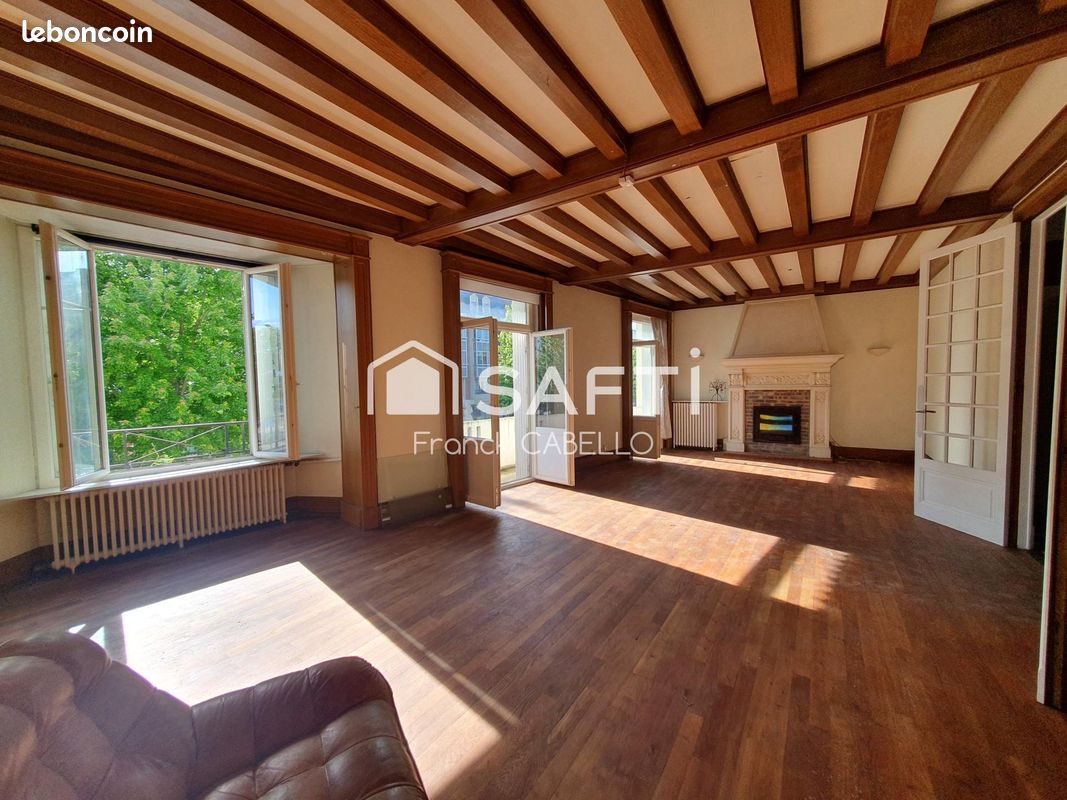 Appartement 10 pièces 600 m² · à Moulins · 600 m² · 339 000 €