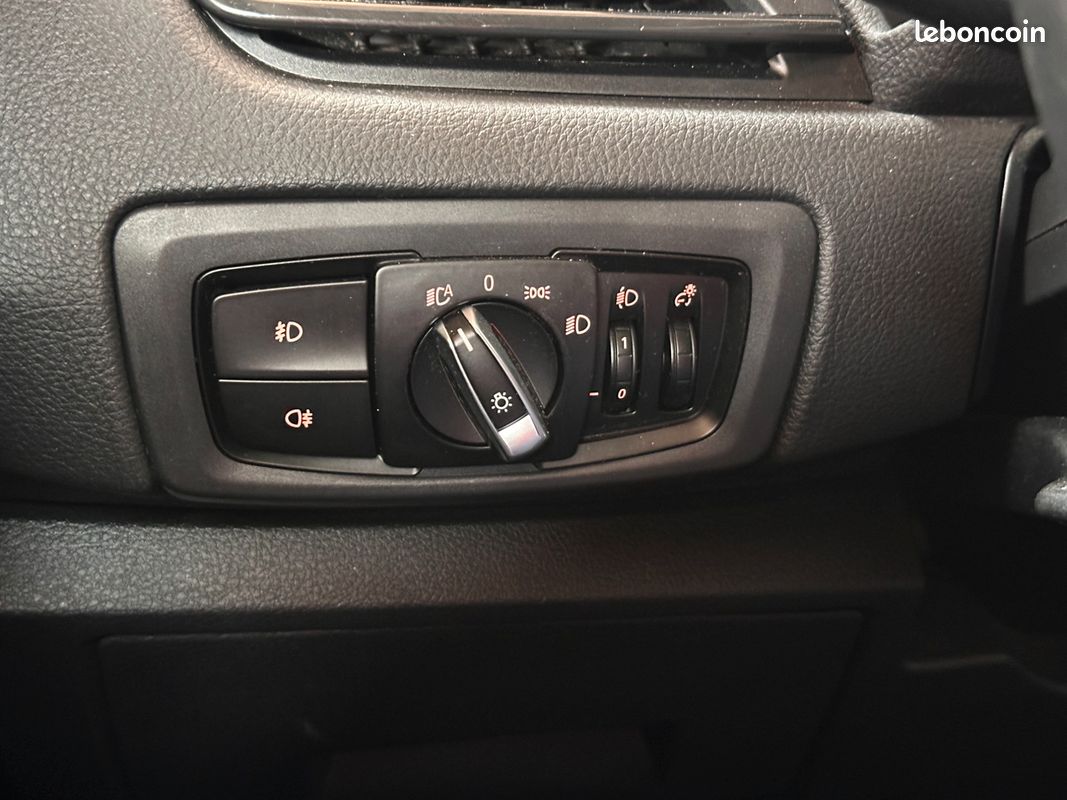 BMW SERIE 2 GRAN-TOURER 1.5 216 D 115 BUSINESS DESIGN DKG BVA - 7 PLACES - FACTURES D'ENTRETIEN - VIDANGE BVa (image 26)