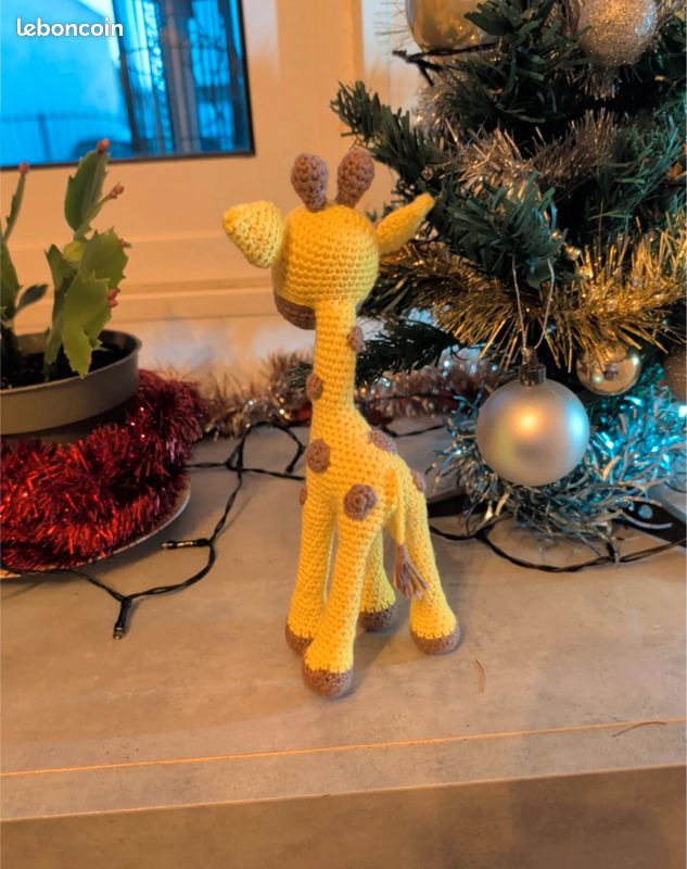 Giraffe Amigurumi Au Crochet - Jaune Clair Et Doré, Fait Main, Neuf