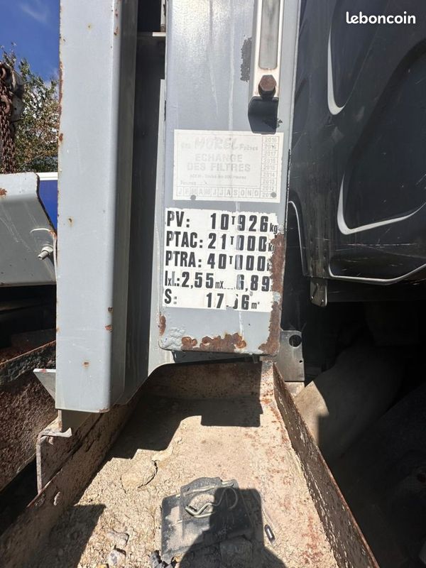 Renault Kerax 460 DXI 4x2 (image 2)