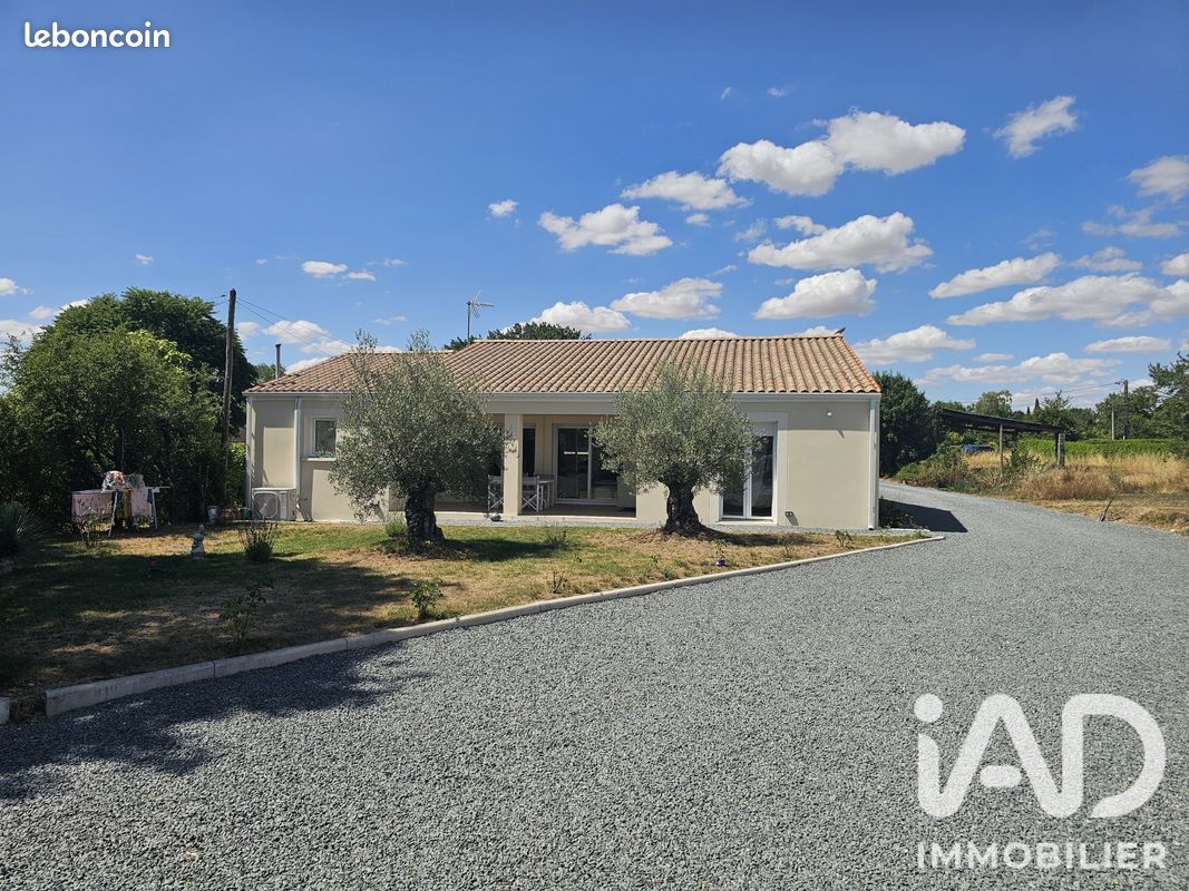 Maison 5 pièces 108 m² · à Asnières-la-Giraud · 108 m² · 249 000 €
