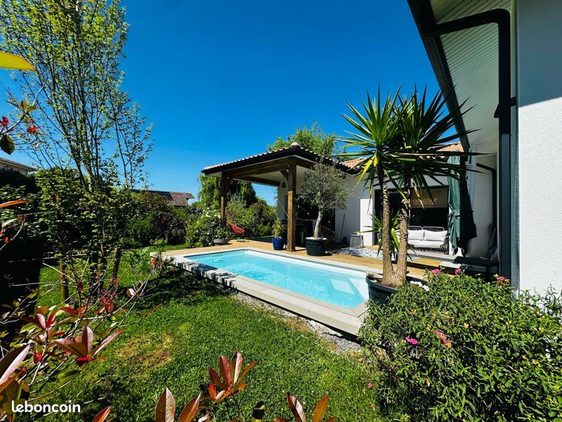 Maison 4 pièces 101 m² · à Saint-Martin-de-Hinx · 101 m² · 460 000 €