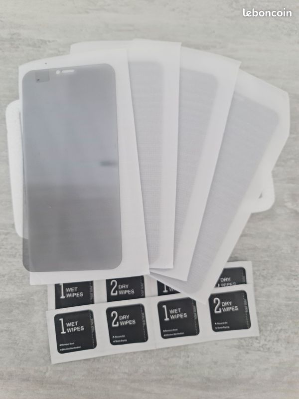 4 verres trempés de confidentialité iPhone 11 (image 1)