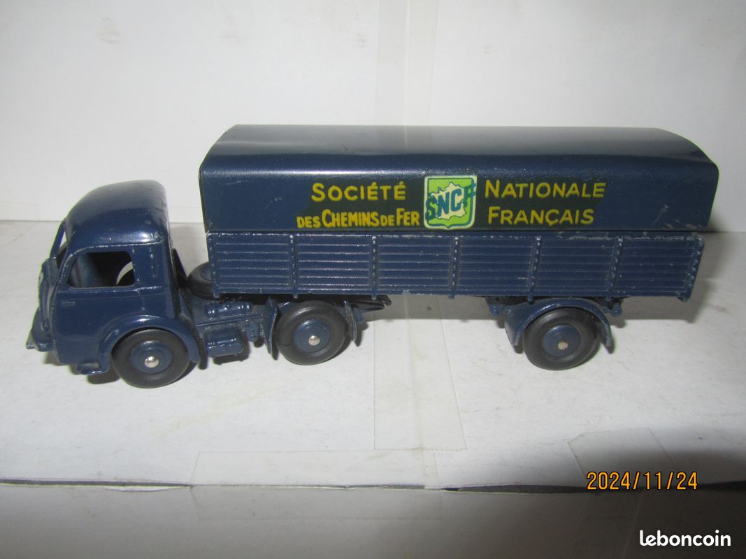 Dinky toy original panhard tracteur et remorque SNCF - Collection
