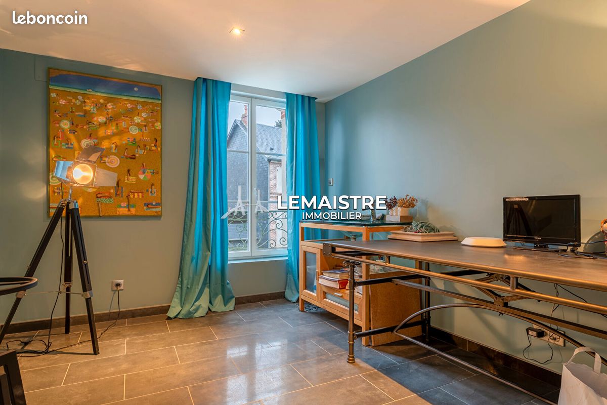 Propriété 10 pièces 253 m² (image 10)