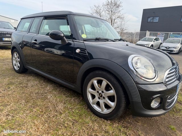 Mini Copper clubman (image 1)