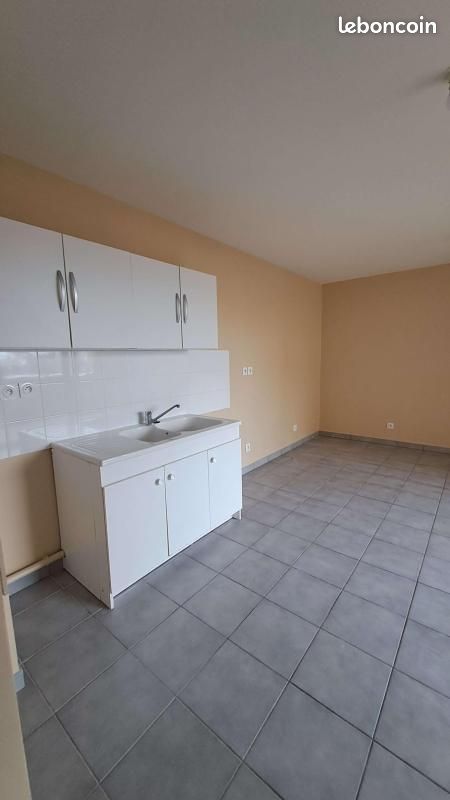 Appartement a louer saint-priest - 2 pièce(s) - 40 m2 - Surfyn