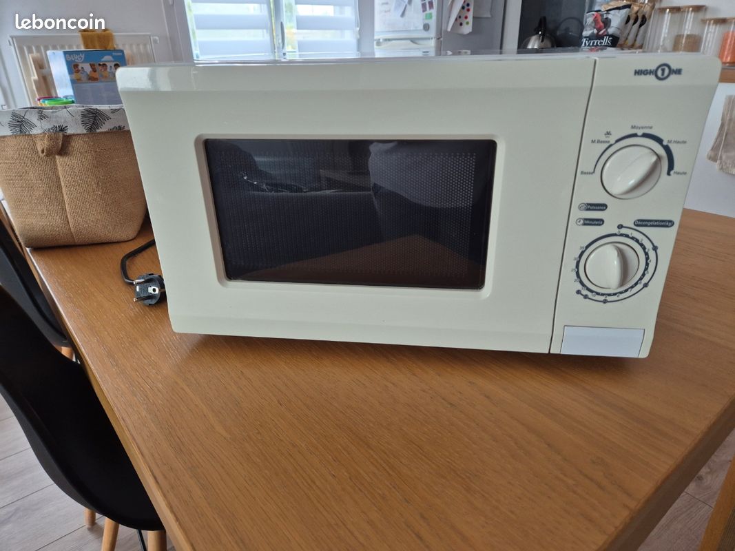 Micro ondes (image 1)