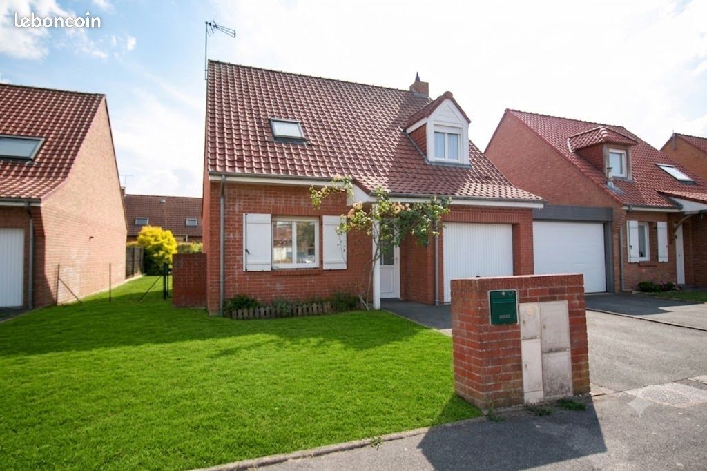 Maison 4 pièces 93 m² · à Coutiches · 93 m² · 355 000 €