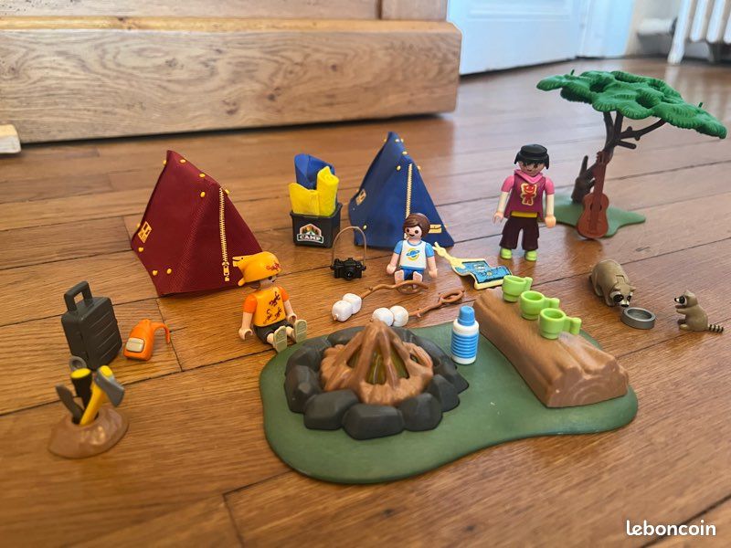 Playmobil Summer fun: tente avec enfants et animatrice (image 1)