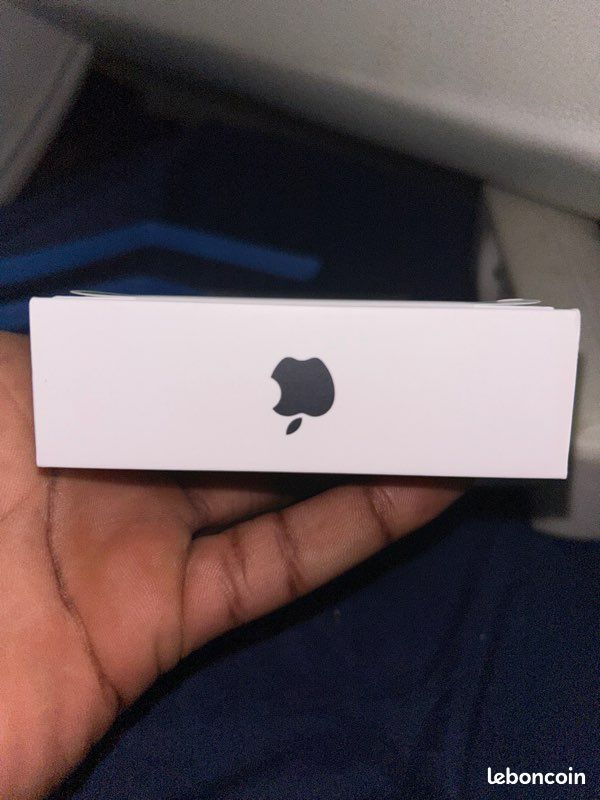 IPhone 14 (dans sa boîte d’origine) (image 5)