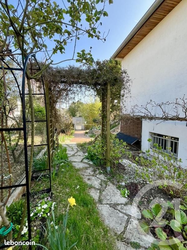 Maison 6 pièces 147 m² · à Ormesson-sur-Marne · 147 m² · 428 000 €