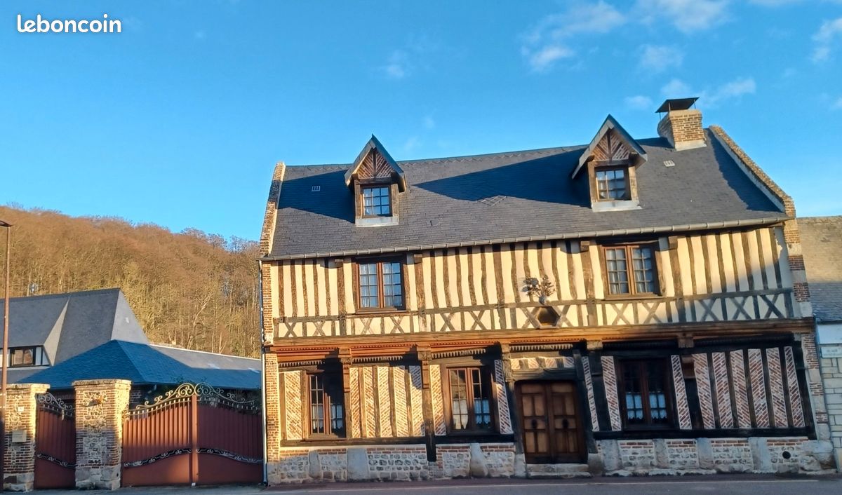 Maison 9 pièces 202 m² · à Grainville-la-Teinturière · 202 m² · 398 000 €