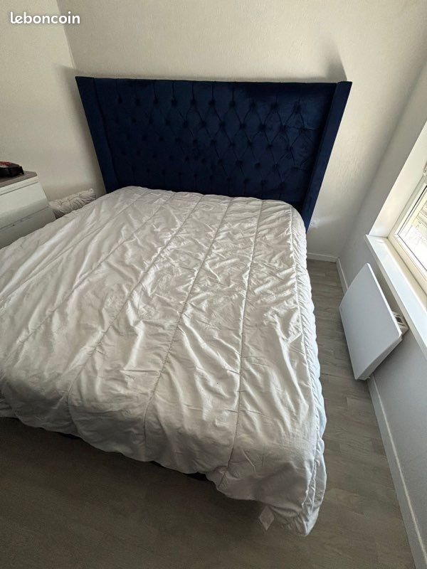 Lit coffre bleu velour 180x200 (image 3)