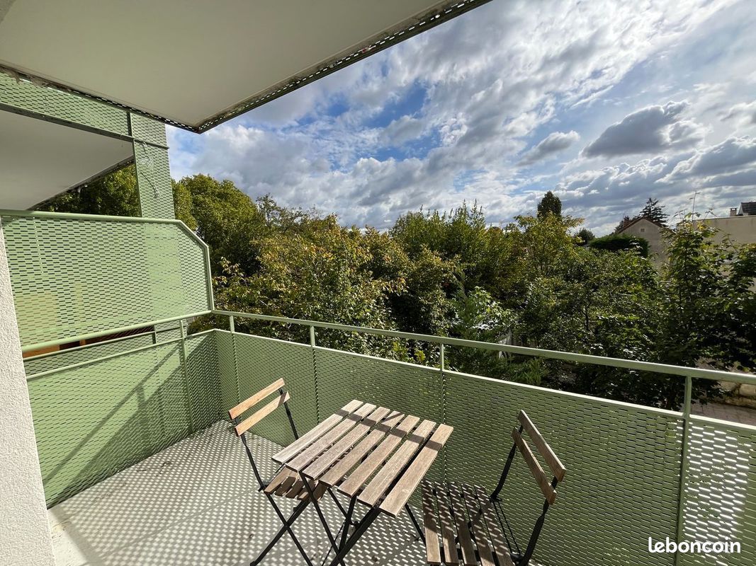 Appartement 1 pièce 28 m² · à Chennevières-sur-Marne · 28 m² · 736 €