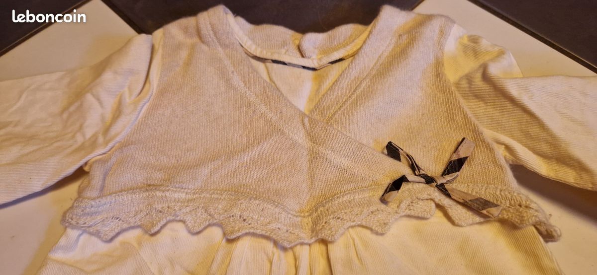 Robe Burberry 12 mois (image 2)