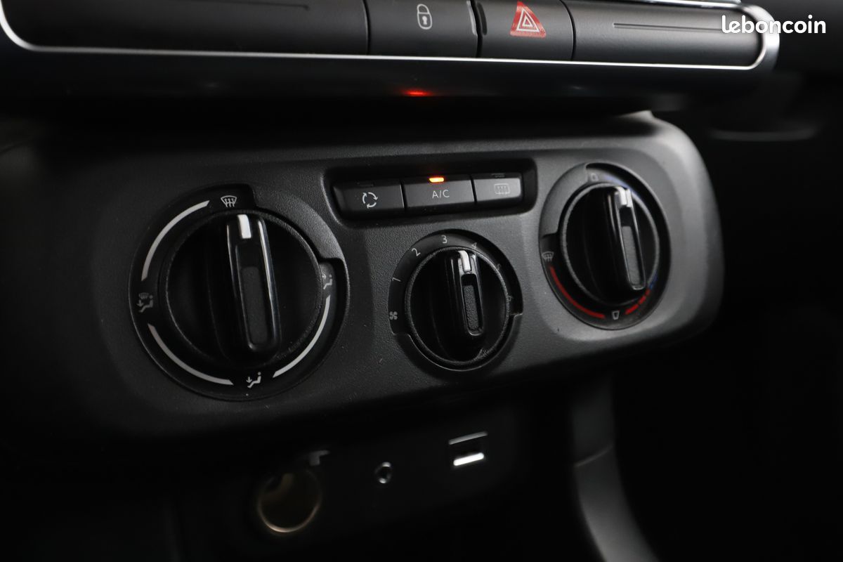 Citroen C3 1.6 Blue-HDi Feel 75 ch (image 18)