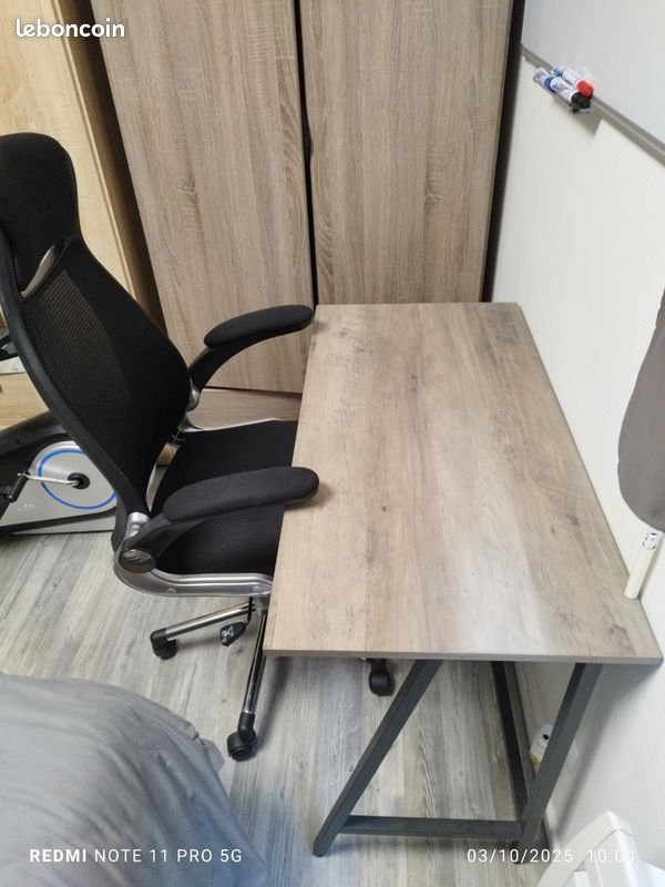 Chaise gamer+ table état neuf (image 5)