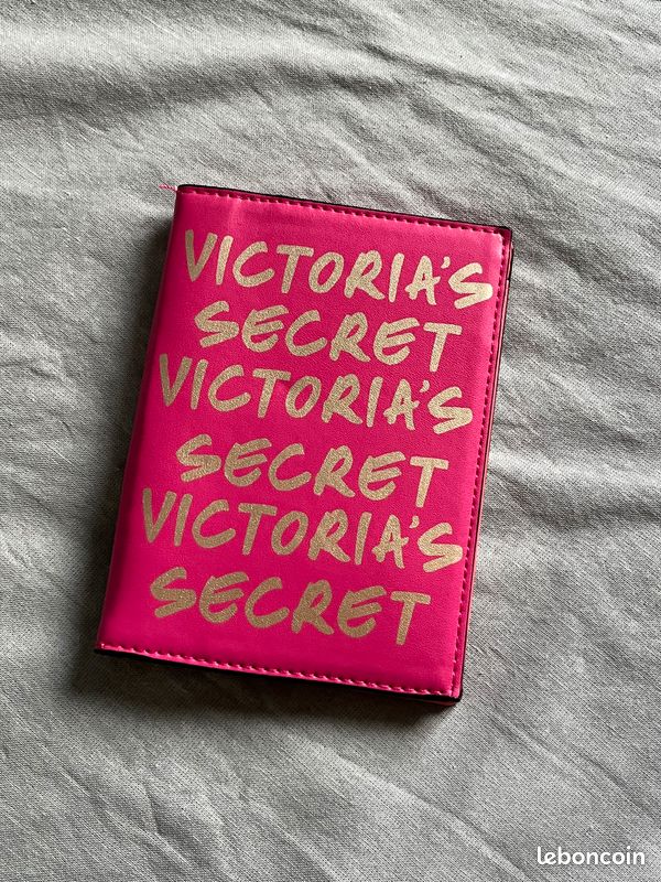 Secret Passport Holder Etui Passeport Victoria Secret Acheter