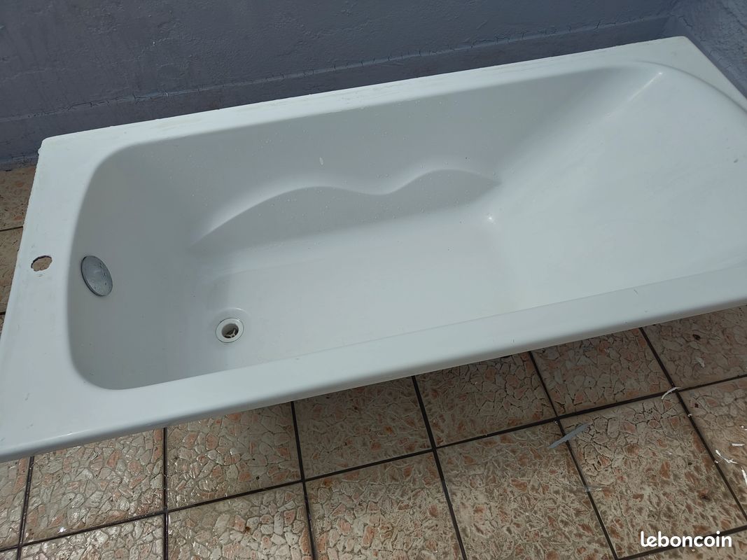 Baignoire blanc sur pieds (image 4)