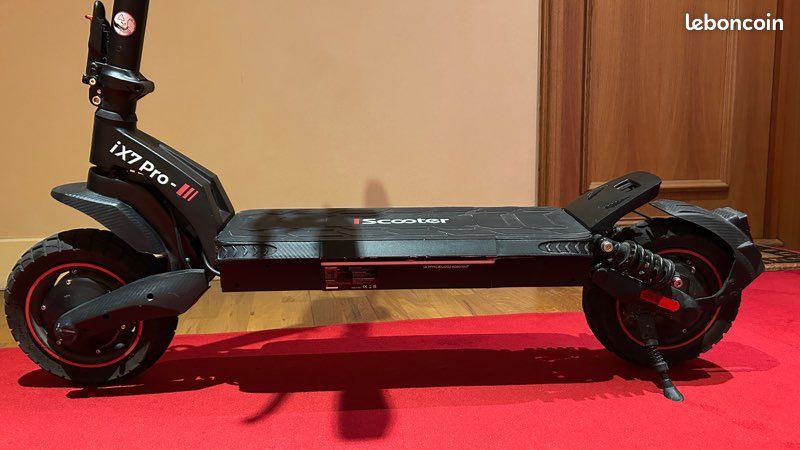 Test de la IScooter iX7 Pro - Trott Électrique