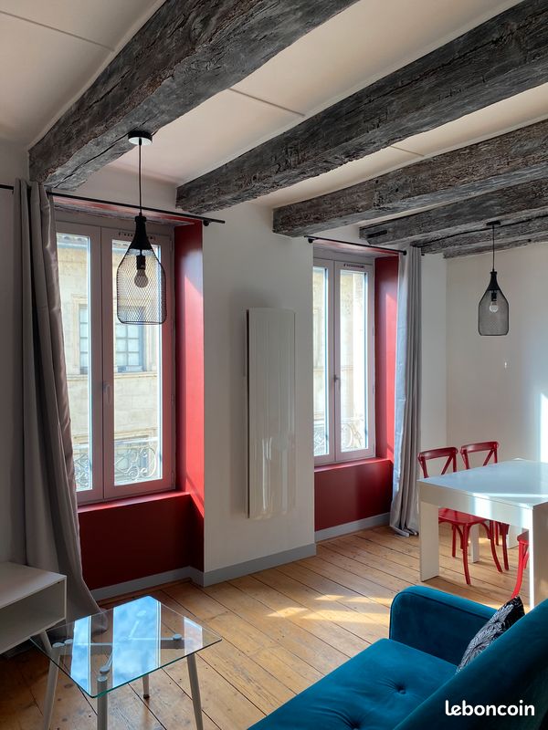 Appartement 3 pièces 128 m² · à Sainte-Foy-la-Grande · 128 m² · 179 000 €