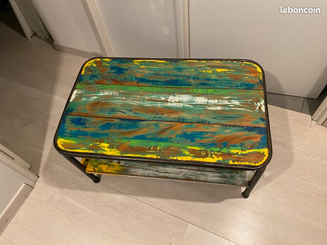 Table basse multicolore (image 2)