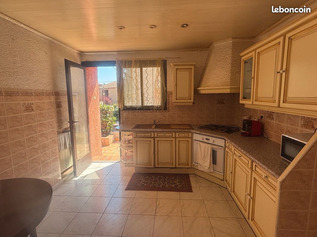 Maison 5 pièces 145 m² · à La Ciotat · 145 m² · 700 000 €