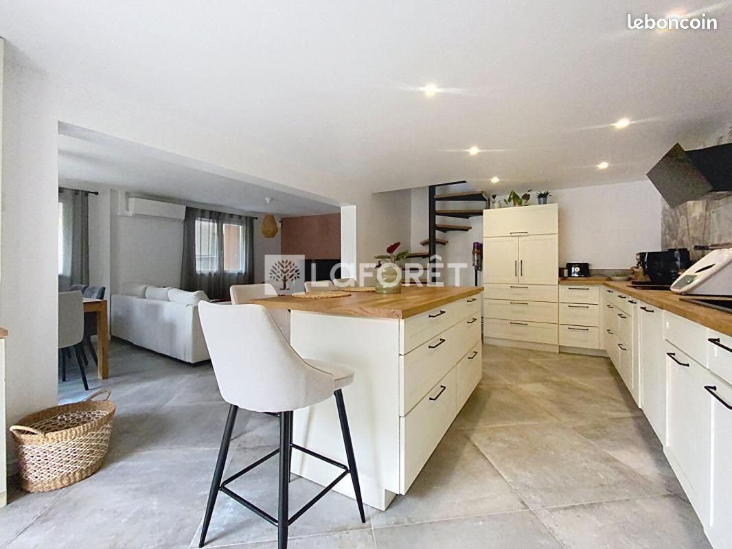Maison 5 pièces 106 m² · à Verneuil-sur-Seine · 106 m² · 492 000 €