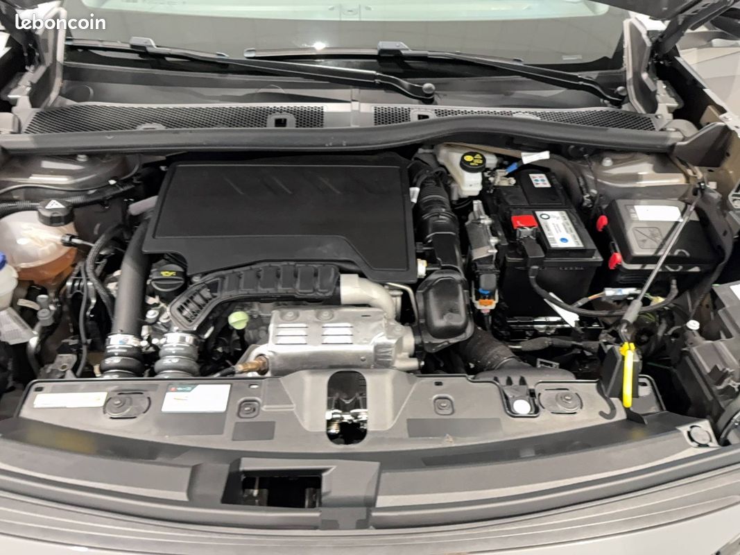 PEUGEOT 2008 PureTech 100 S&S BVM6 Active (image 12)