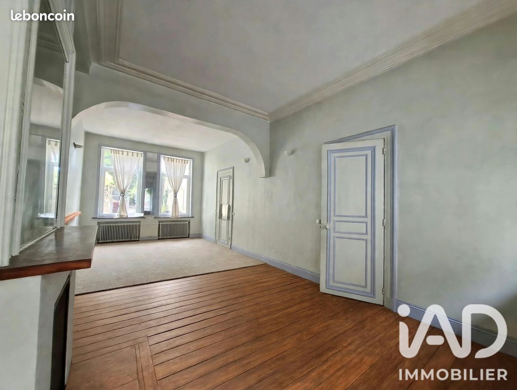 Maison 10 pièces 238 m² · à Roubaix · 238 m² · 320 000 €