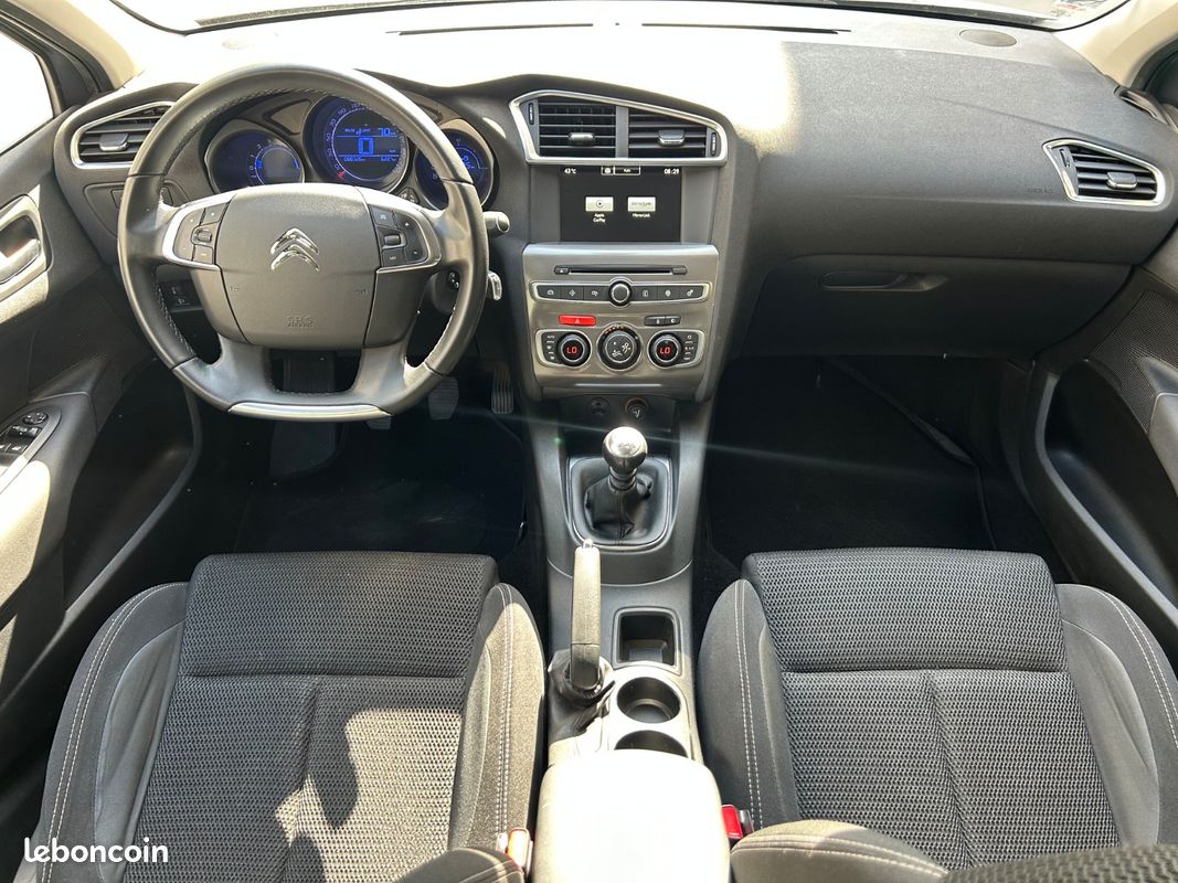 CITROEN C4 C4 PureTech 130 SS BVM6 Shine / Apple Carplay (image 10)