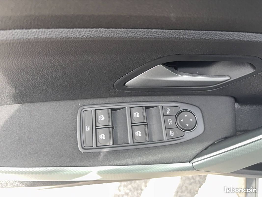 DACIA Duster Hybrid 155 Extreme (image 11)
