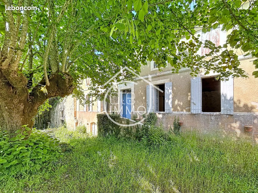 Maison 7 pièces 265 m² · à Saint-Émilion · 265 m² · 199 000 €
