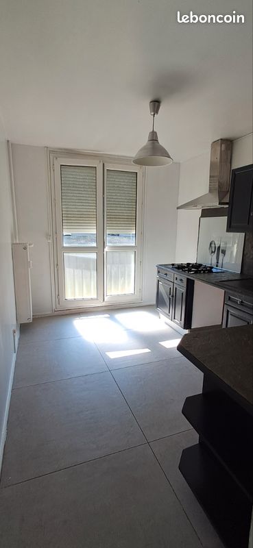 Appartement 4 pièces 80 m² · à Villars · 80 m² · 99 500 €