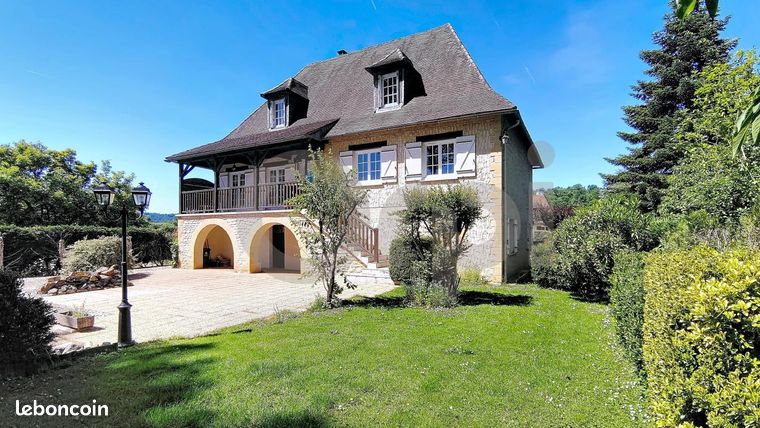 Maison 6 pièces 153 m²