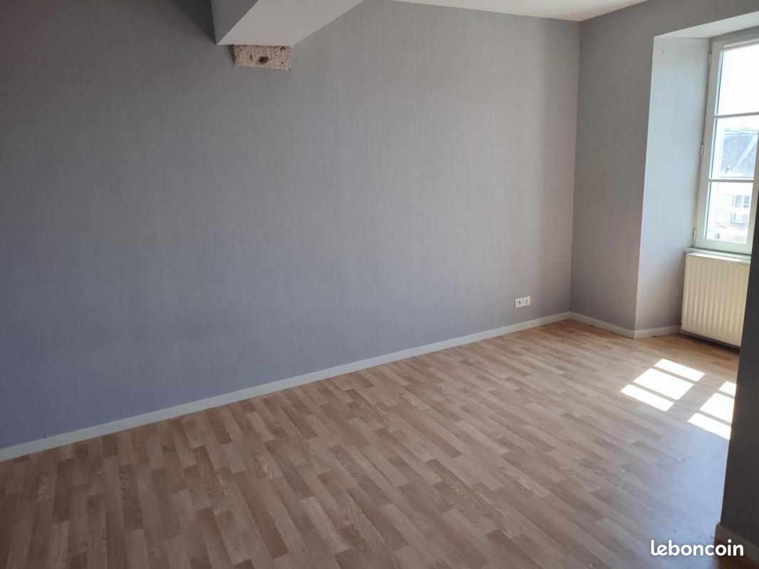 Appartement 4 pièces 86 m² · à Vatan · 86 m² · 548 €