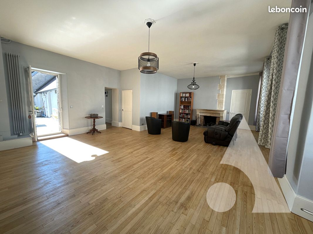 Maison 7 pièces 203 m² · à Crépy-en-Valois · 203 m² · 350 000 €