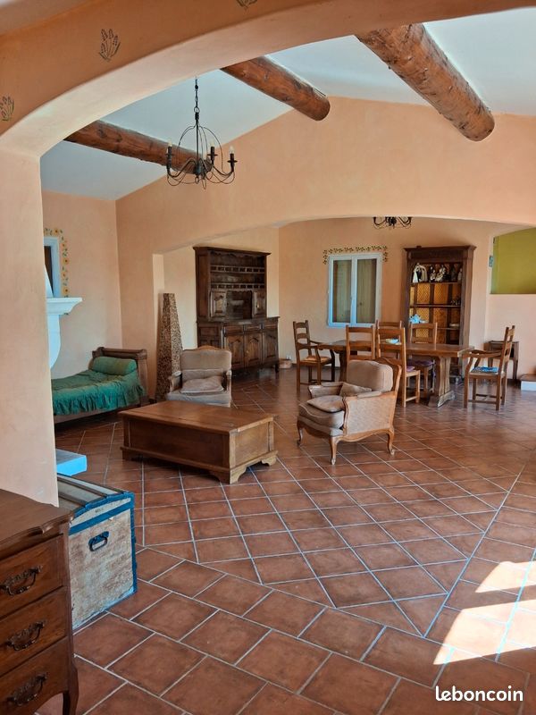 Maison 5 pièces 142 m² · à Cadenet · 142 m² · 535 000 €