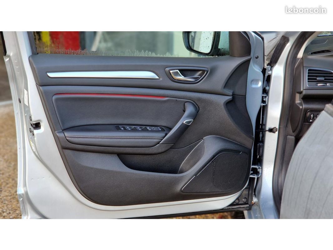 RENAULT MEGANE Mégane 1.5 Blue dCi - 115 2023 IV BERLINE Evolution PHASE 2 (image 18)