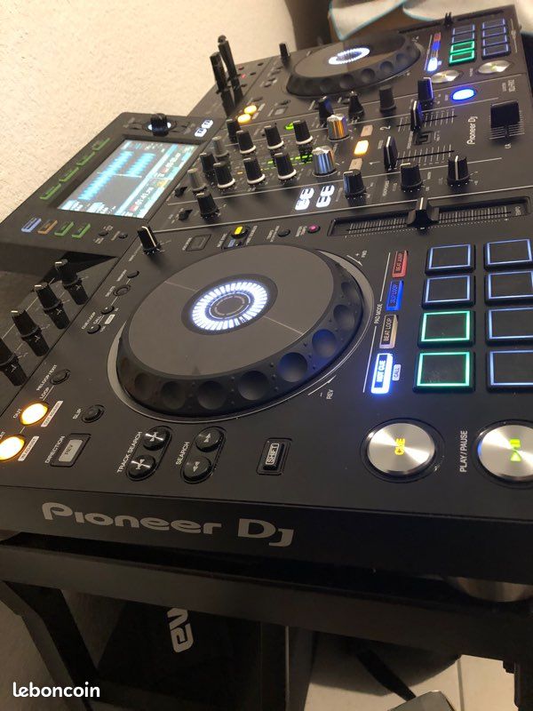 Pioneer XDJ-RX2 (image 7)