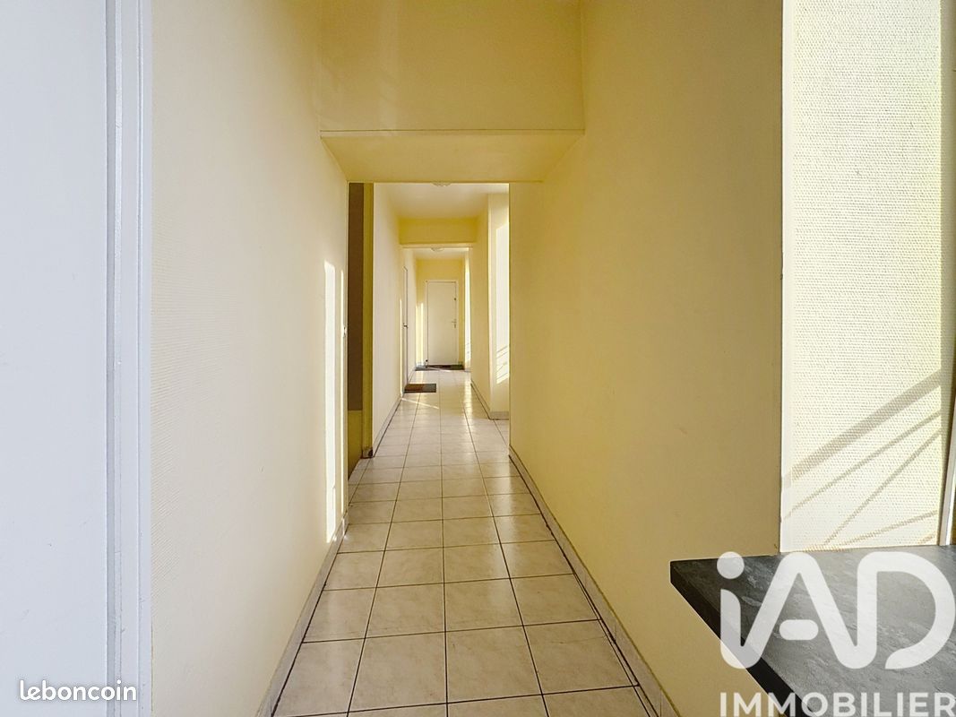 Immeuble 297 m² Bondoufle (image 4)