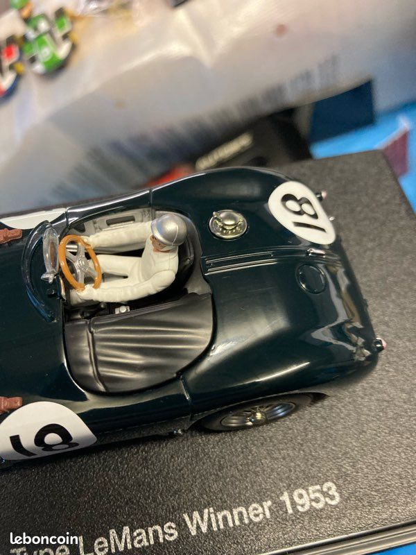 JAGUAR C-TYPE - Winner Le Mans 24H 1953 - Tony Rolt, Duncan Hamilton