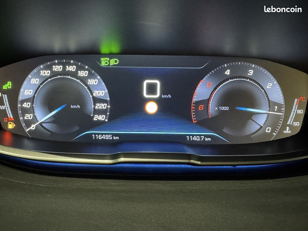 Peugeot 5008 1.5 EHDI 130CH ALLURE 7 PLACES (image 15)