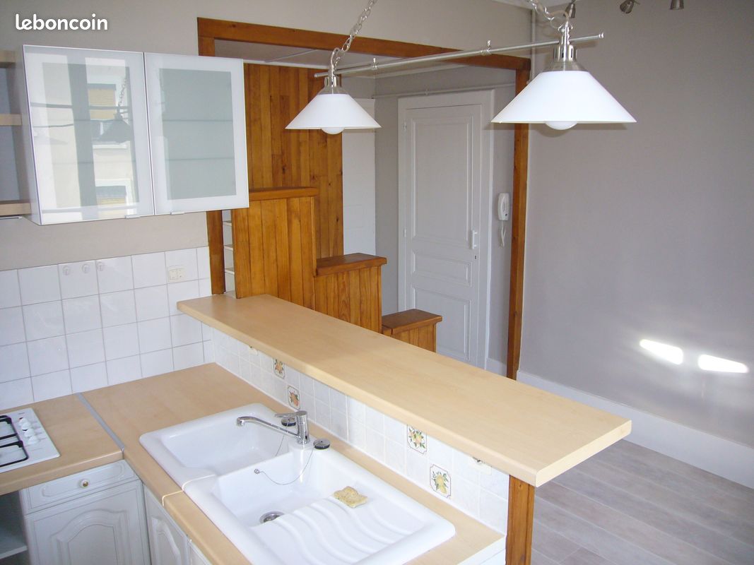 Appartement 3 pièces 54 m² · à Bourgoin-Jallieu · 54 m² · 650 €