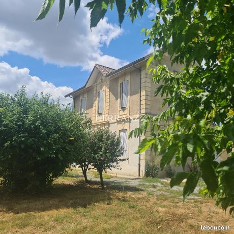 Maison 8 pièces 195 m²