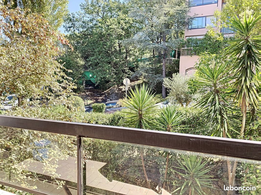 Appartement 1 pièce 29 m² · à Mougins · 29 m² · 570 €/mois