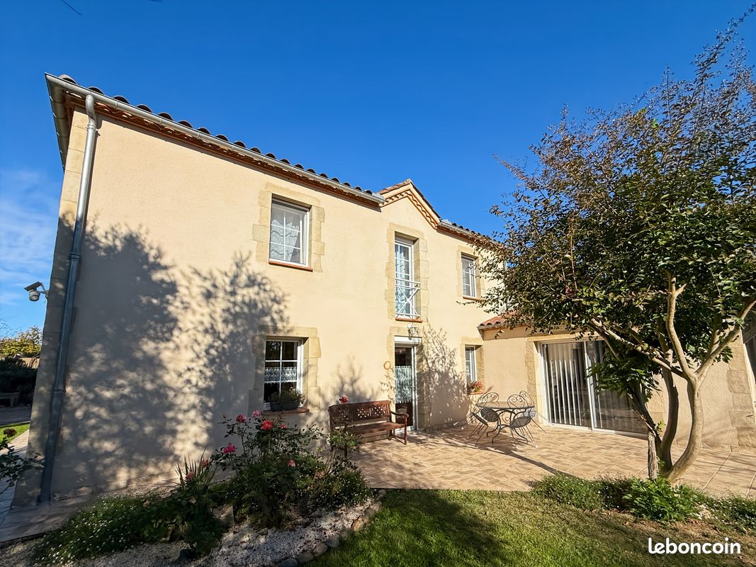 Maison 5 pièces 160 m² · à Aire-sur-l'Adour · 160 m² · 260 000 €