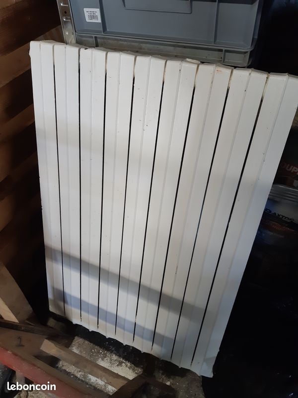 Radiateur en fonte (image 1)